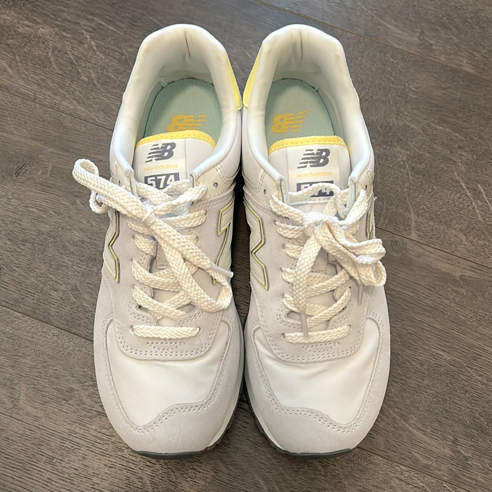 New Balance 574 sneakers